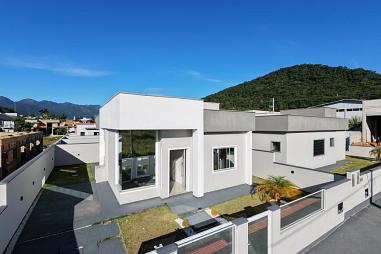 CASA UNIFAMILIAR - ALTO ARIRIU - Pronto para morar