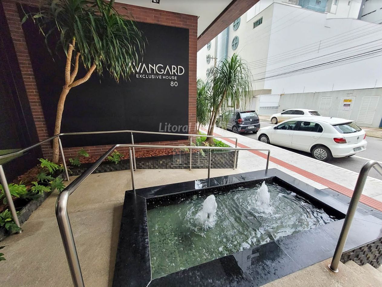 Avangard Residence - Avangard - espelho d agua